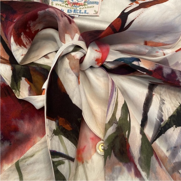 Our Fine Garments By Bell Women's Floral Print Silk Top Size 8 Tie Neck Blouse - Picture 6 of 10